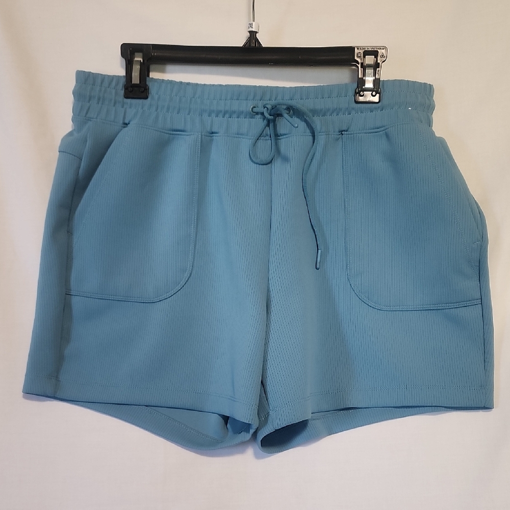Mondetta Women's Athletic Shorts in Light Blue
